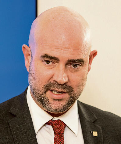 פעילות מוגבלת. אוחנה