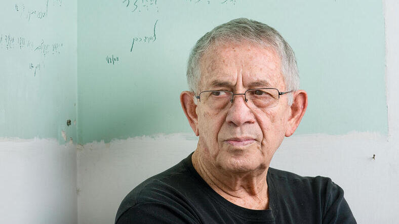 ישראל אלירז | צילום: יונתן בלום (יונתן בלום) ישראל אלירז | צילום: יונתן בלום