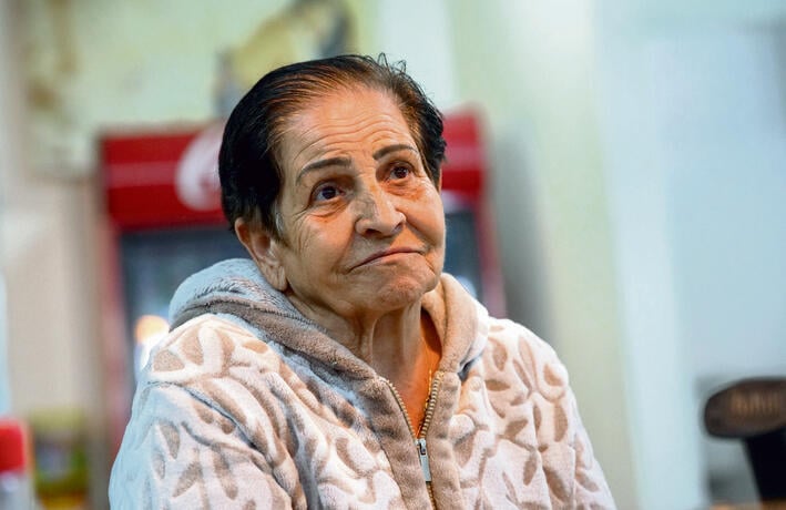 "לא ניתן לחיזבאללה לנצח". שולה אסייג (אפי שריר) "לא ניתן לחיזבאללה לנצח". שולה אסייג