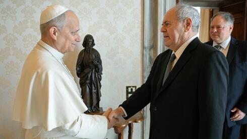 Yad Vashem chairman meets Pope Leo XIV
