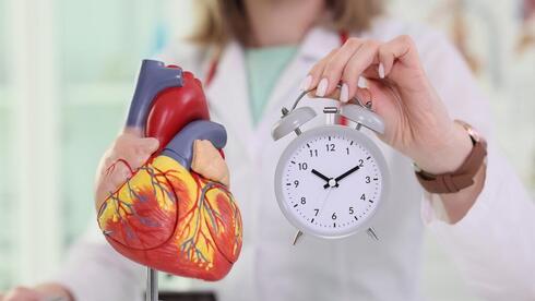 Losing an hour of sleep: How Daylight Saving Time impacts heart health and safety