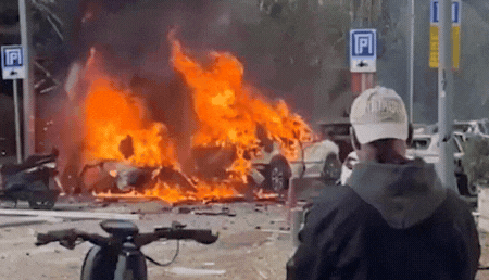 Central Tel Aviv hit by 100-kg Iranian missile; buildings damaged, cars destroyed