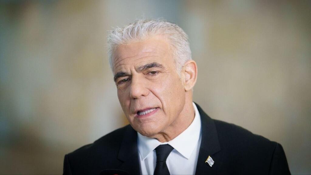 לפיד בדיון בעליון על התקציב לחרדים