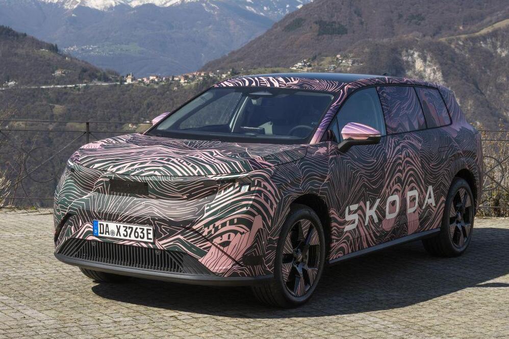 לסקודה קודיאק נולד אח. הוא חשמלי ובדרך לכביש הציבורי