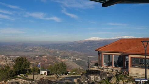 בדיוק כשהיומן התמלא המרפסת נסגרה שוב