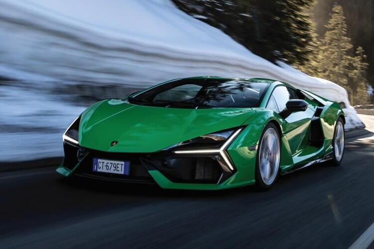 למבורגיני רוולטו - הסערה המושלמת