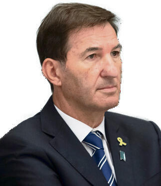 "חוסר אחריות". ביסמוט