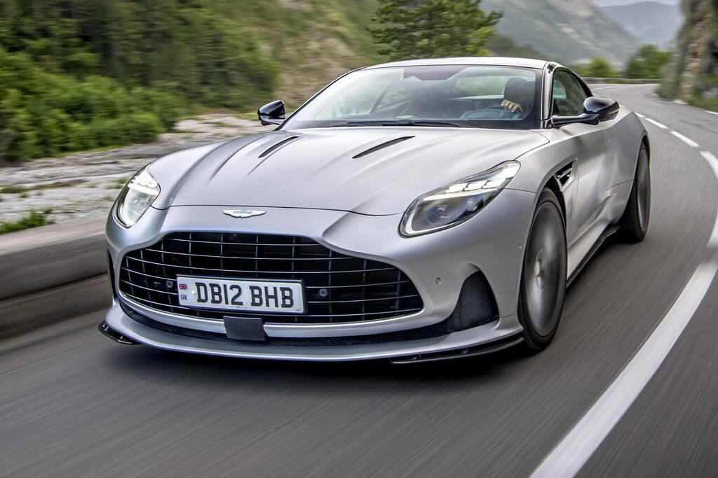 אסטון מרטין DB12 - בלדה לסוכן