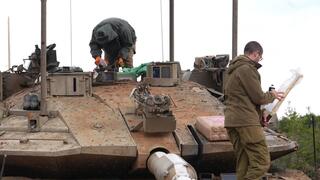 לוחמי חטיבה 401 יוצאים להתרעננות מלבנון אחרי שבועיים של לחימה