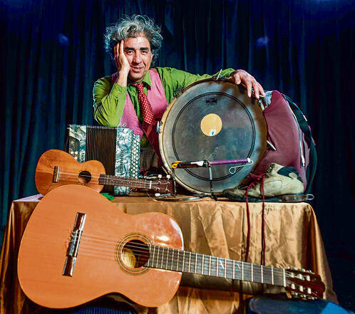 הצגה בתיאטרון הקרון (Dor Kedmi) הצגה בתיאטרון הקרון