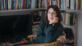 "גדלתי בבית שבו היה מקום מרכזי לספרים ולקריאה". גיל הראבן | צילום: אלכס קולומויסקי