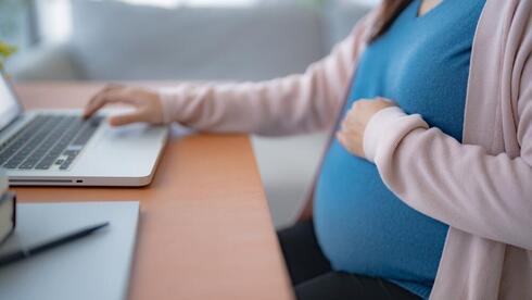 Беременная отказалась от кесарева сечения, судья велел сделать его принудительно