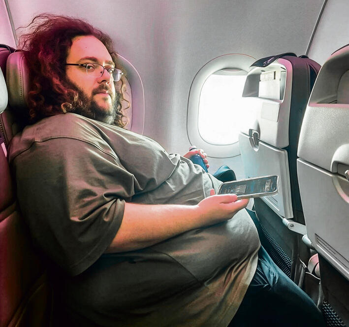 לפני הירידה במשקל (צילום: שרה פרי) לפני הירידה במשקל