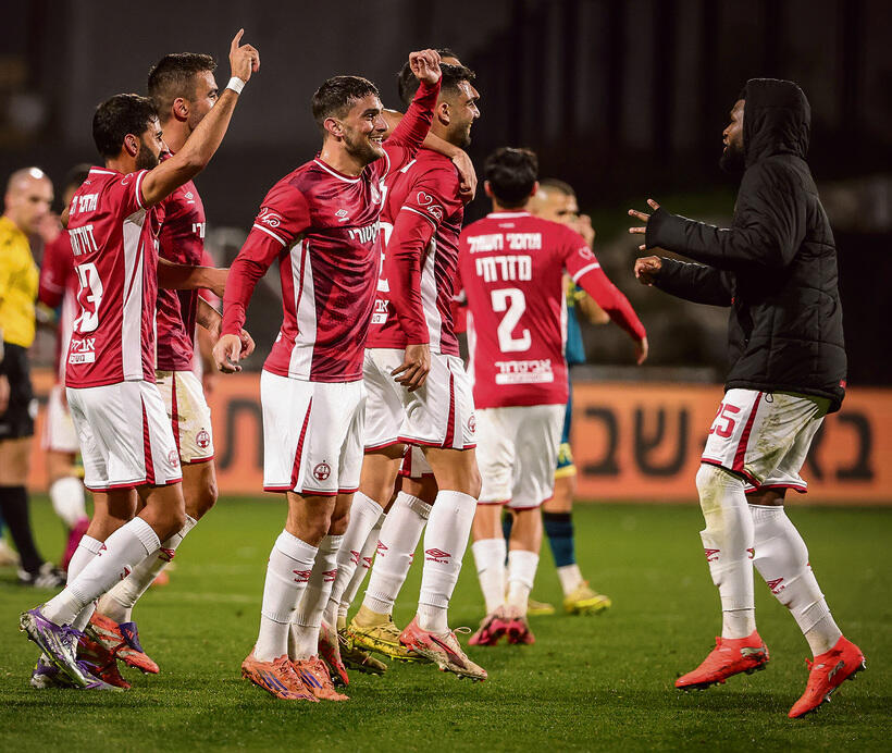 יחזרו לרקוד? שחקני באר־שבע (עוז מועלם) יחזרו לרקוד? שחקני באר־שבע