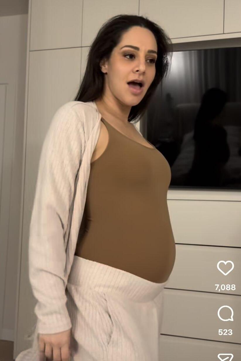 "רגע לפני שהתחלנו הליך פונדקאות, לגורל היו תוכניות משלו". מעיין אדם מבשרת על ההריון רגע לפני החג (צילום מסך: אינסטגרם ) מעיין אדם הריון מרץ 2026