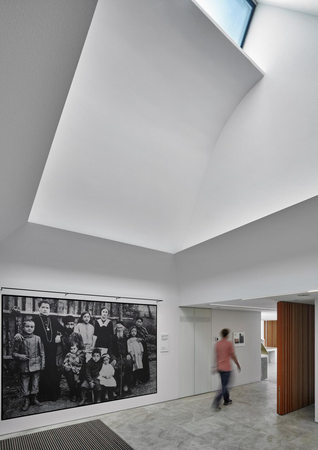 Entrance gallery