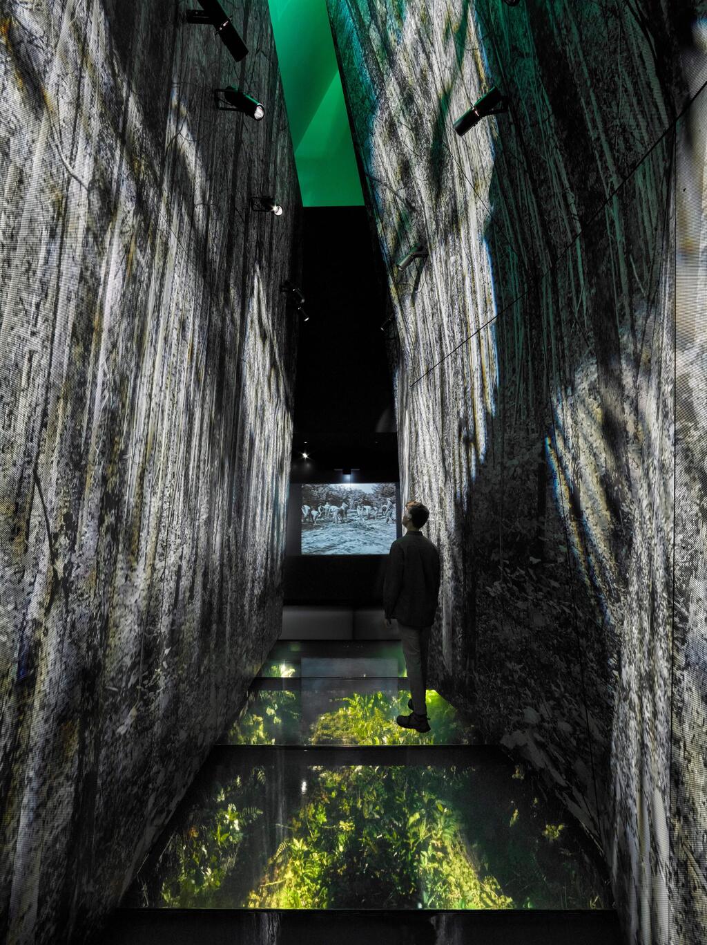 Gallery 6 Canyon of Holocaust - Holocaust massacre timeline