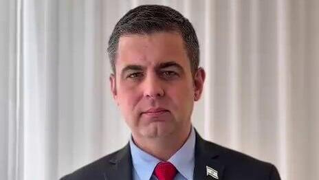 ההתנצלות של זיו אגמון על האמירות הגזעניות, הסתירות – וחשיפת „המדליף”