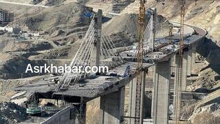 הגשר שמחבר בין כראג