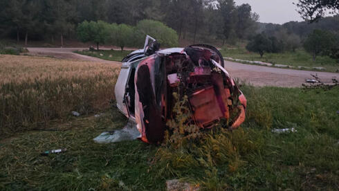 תאונה קטלנית סמוך לקריית גת: הרוג ו-2 פצועים קשה מהתהפכות רכב, בהם נערה