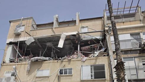 Multi-front attack: Iran, Hezbollah, Yemen fire hits Tel Aviv area; 1 injured