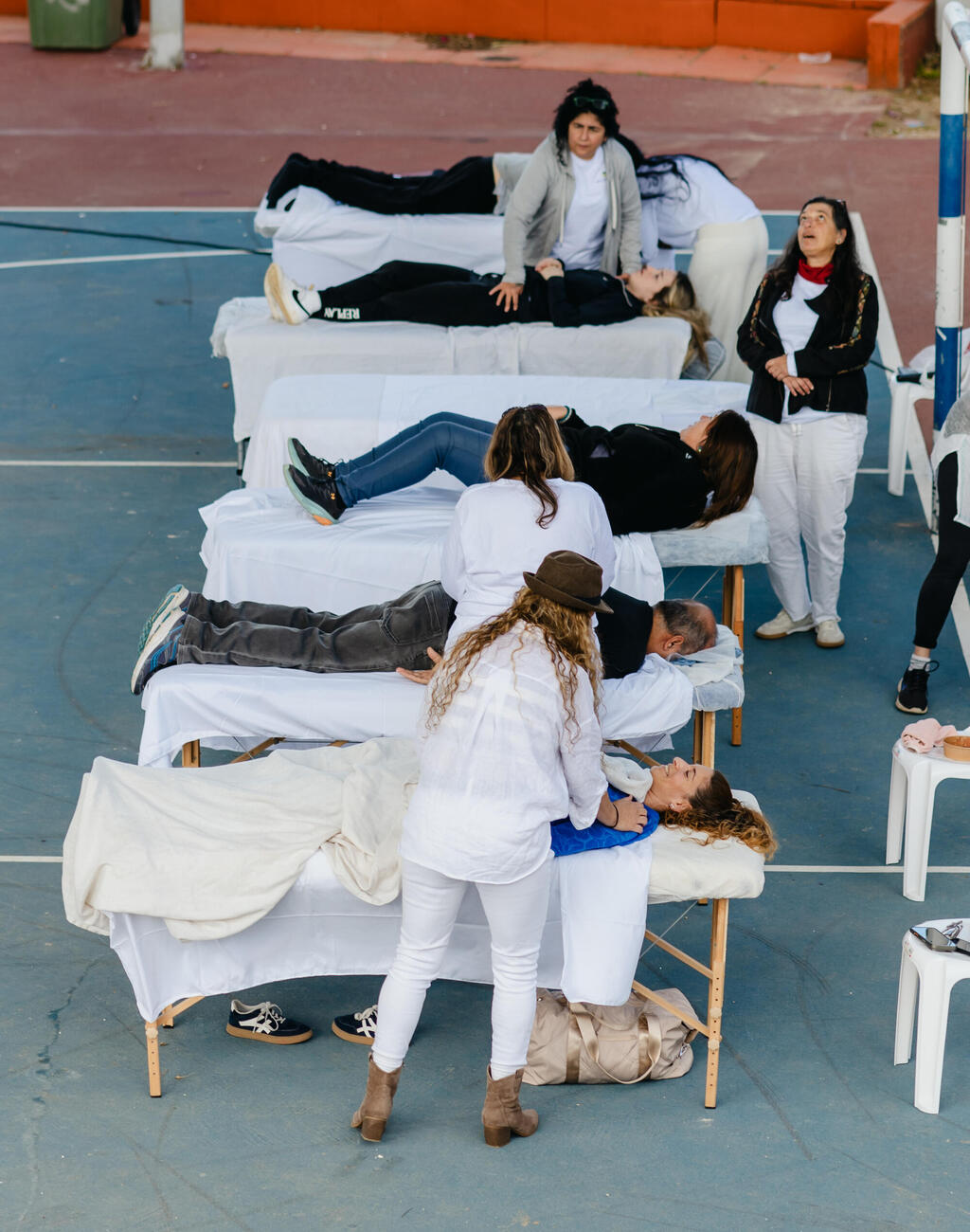 רוב התושבים חזרו למושב (צילום: איתמר דובק, באדיבות איכילוב Well) תושבי נתיב העשרה במהלך הפרויקט