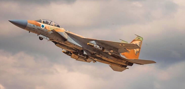 מטוס של חיל האוויר ממריא לתקוף בלבנון