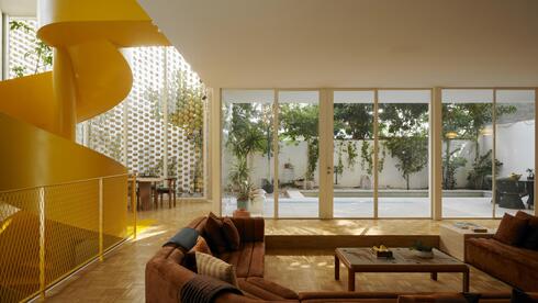 15,000 wood cubes shape Tel Aviv home design