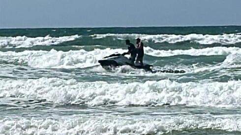 Двое братьев из Иерусалима пострадали в море в Нетании: один пропал, второй в критическом состоянии