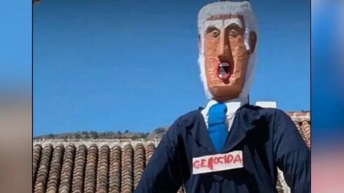 סערה בספרד: חגגו פסחא – ופוצצו בובת ענק של ראש הממשלה נתניהו | תיעוד