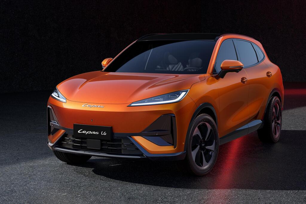 גם חשמל, או רק חשמל: צ'רי חושפת ליפאס L6 גם חשמל, או רק חשמל: צ'רי חושפת ליפאס L6