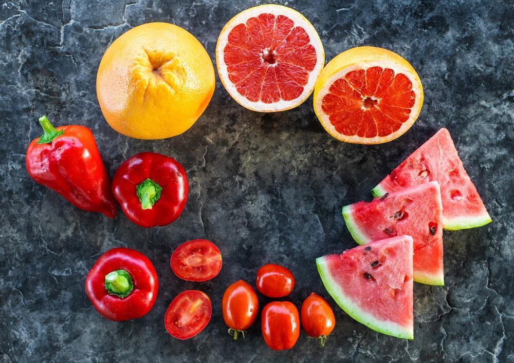 רוב המבוגרים לא צורכים ברמה מספקת. מזונות עם ריכוז ליקופן (צילום: shutterstock) מזונות עם ריכוז ליקופן