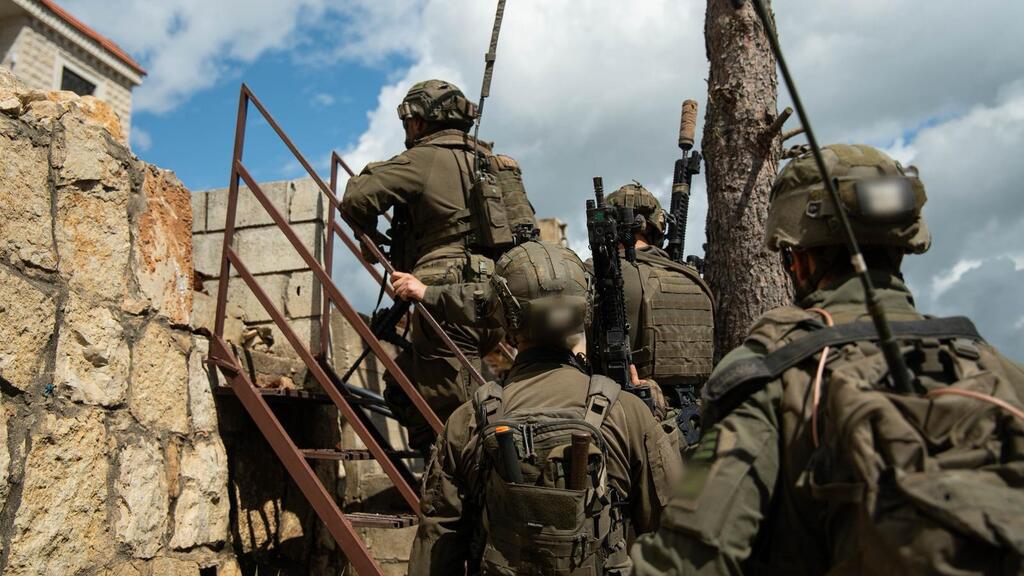 IDF forces in Bint Jbeil (Photo: IDF Spokesperson) פעילות כוחות חטיבת גבעתי