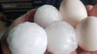 תיעוד הברד היום בבוקתעא ונזק למכונית