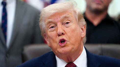 Iran hesitates on talks as US officials fault Trump’s public negotiating style amid fragile ceasefire