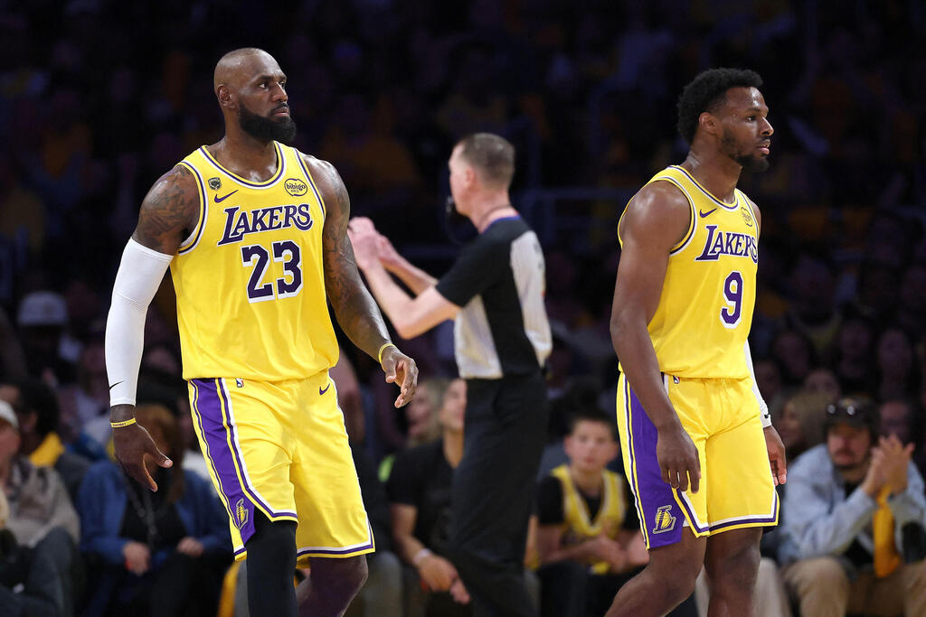 עוד חתיכת היסטוריה. לברון וברוני (צילום: Sean M. Haffey / GETTY IMAGES NORTH AMERICA / AFP) לברון וברוני