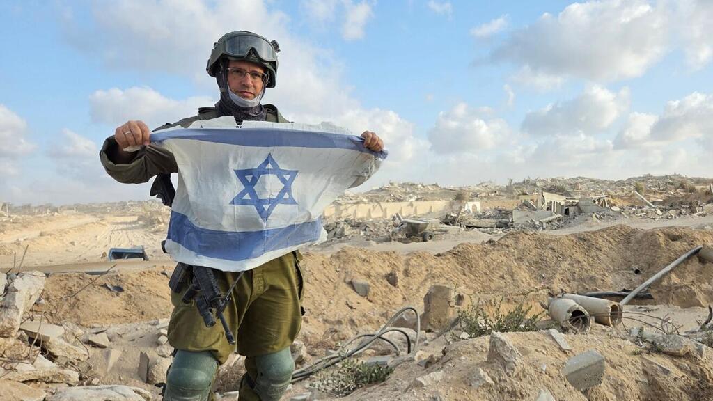 Dr. Gilad Chen in northern Gaza, October 2025 (Photo: Private album) ד"ר גילעד חן מבית החולים העמק בצפון רצועת עזה, אוקטובר 2025