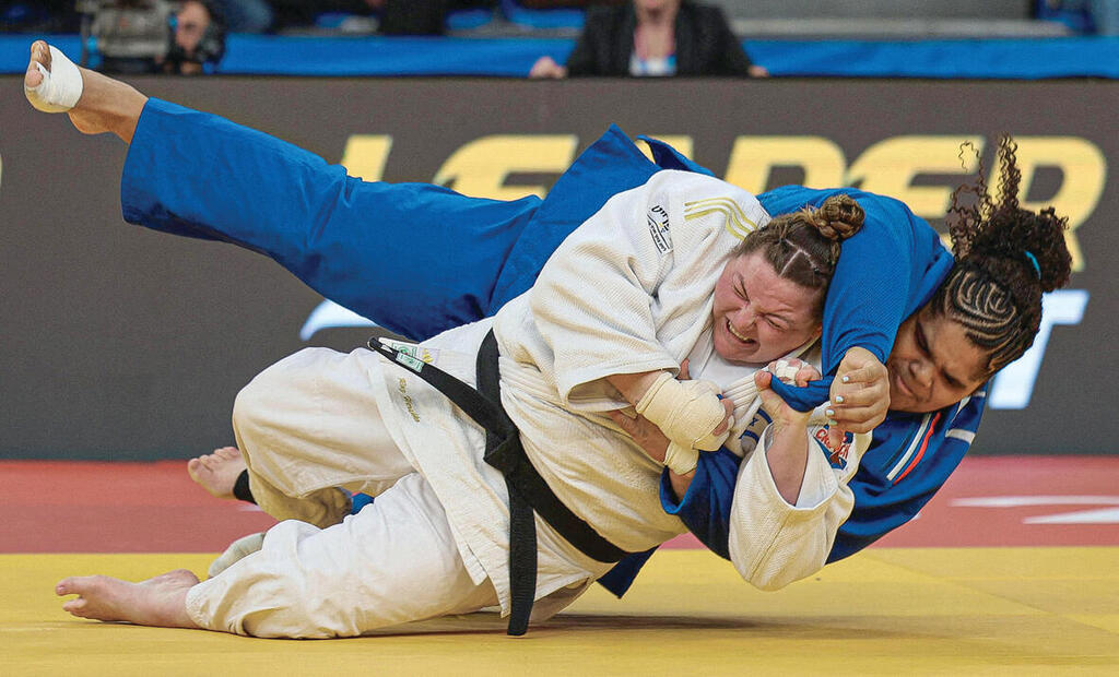 האיפון בדרך לזהב. רז הרשקו בפעולה אתמול בטביליסי