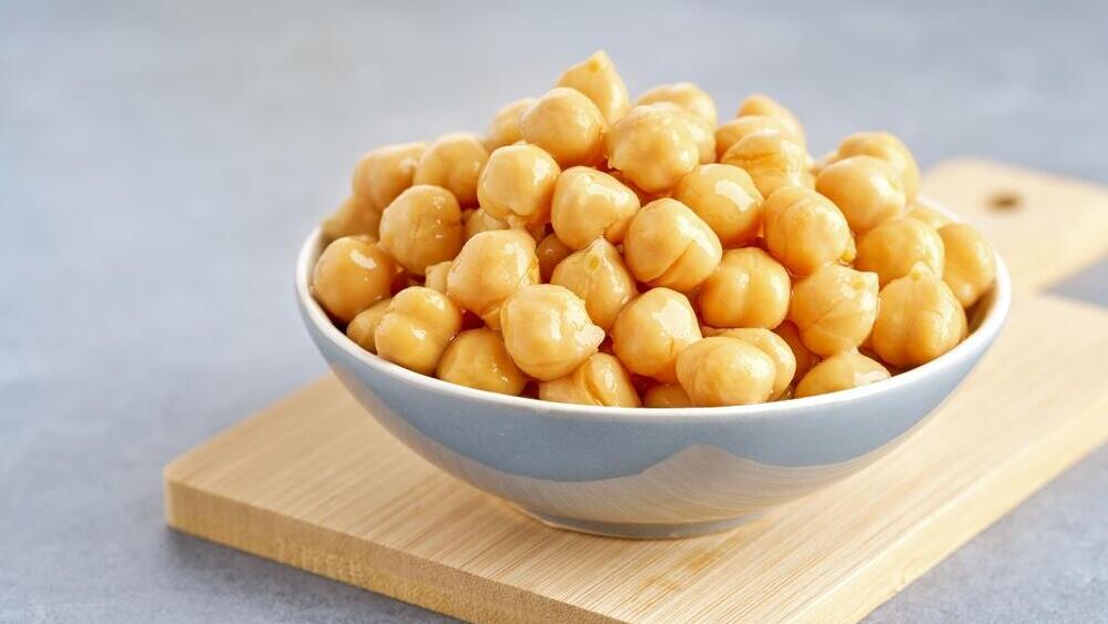 תחושת שובע לאורך זמן. חומוס (צילום: shutterstock) גרגירי חומוס