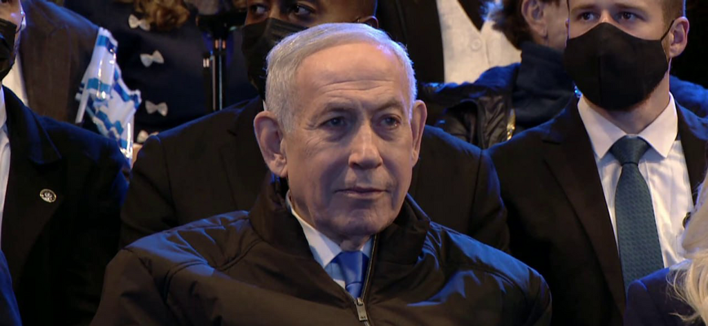 נתניהו. "ברוך השם, ניצחתי גם את זה" (צילום: לע"מ) ראש הממשלה ורעייתו בטקס הדלקת המשואות