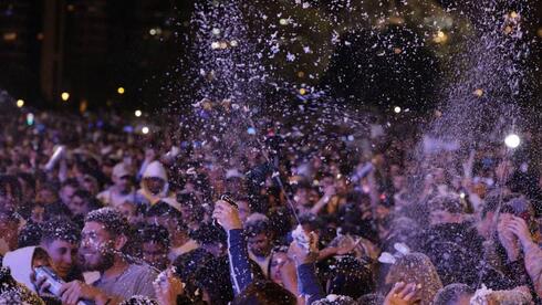 דגלים, הופעות - וגם ספריי שלג: ישראל חוגגת 78 | צפו בתמונות