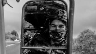 רס"ר אבשלום במראת ההאמר. המשימה דומה, רק הטיפוגרפיה אחרת