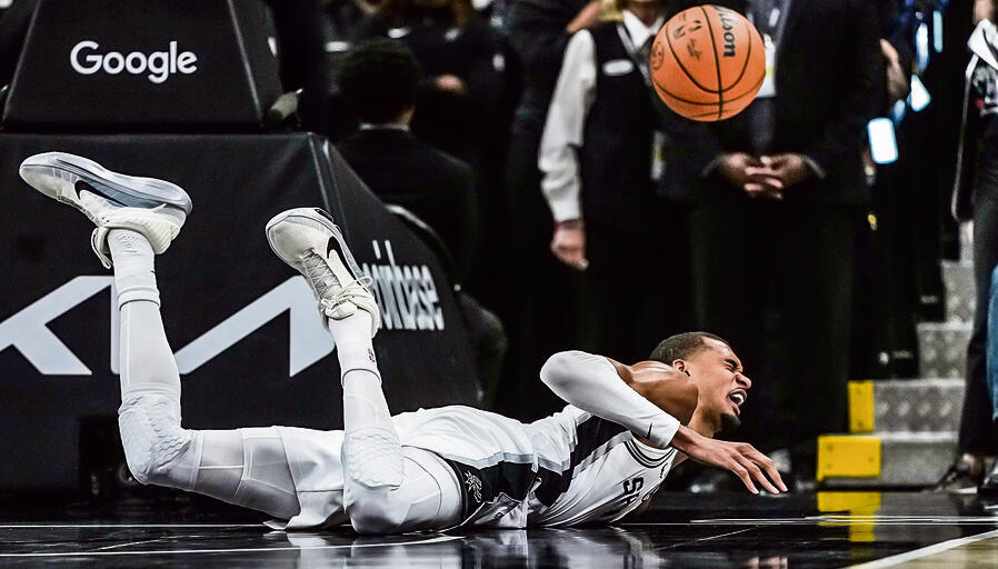 רגע שעשוי לשנות עונה. הנפילה של וומבי