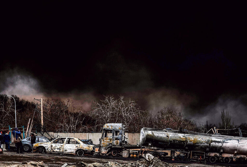תקיפת מתקן נפט באיראן. בצה"ל רצו להוריד מתקני אנרגיה, אחד אחרי השני | צילום: AFP