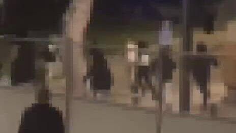 נערים זרים דקרו את בן ה-14 בצפון ת”א: „הם מחפשים טרף קל, זה הגיע לו לכליות”