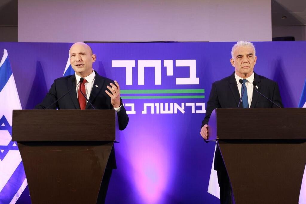 לפיד ובנט, הערב. "תמיד היה בינינו אמון וחברות" (צילום: דנה קופל) מסע"ת משותפת של יאיר לפיד ונפתלי בנט