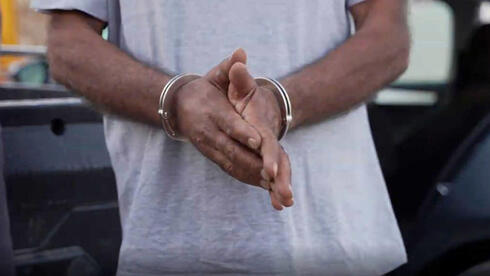 11 נעצרו: „המליצו” לשכור שמירה בפרוטקשן – ונפלו בפח של המשטרה