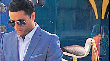 Israeli celebrity jewelry dealer extradited from Greece, jailed after admitting smuggling and laundering