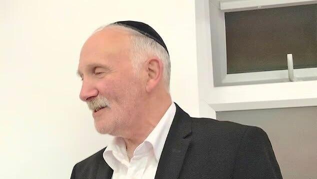 משה שיין בן ה-76, שנדקר בצווארו ונפצע קשה משה שיין נפצע בפיגוע לונדון בריטניה