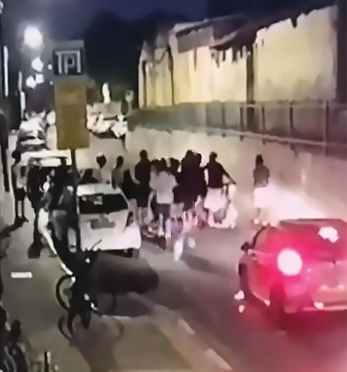 כנופיית SSQ מטילה אימה בת"א. יש צורך בשמירת צלם אנוש, כי גֵרים היינו. ובתנאי שהם לא באים להכות ולהשתולל